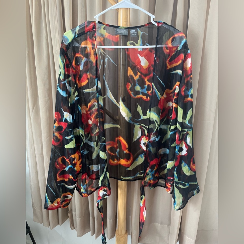 Chico's lightweight shirt open front. Size 3 (16/18) bright floral pattern $25